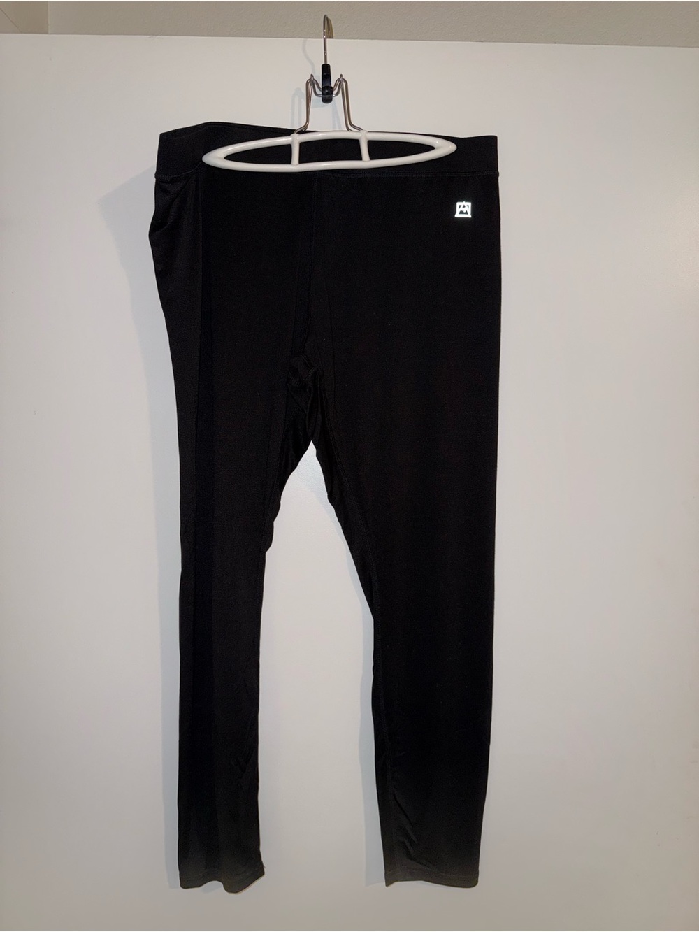 XL Women’s Black Base-Layer Leggings